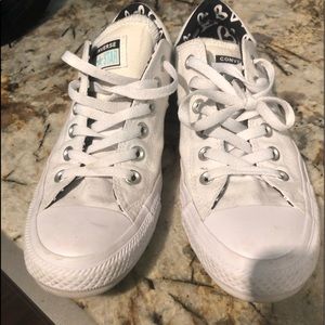 Converse shoes size 8